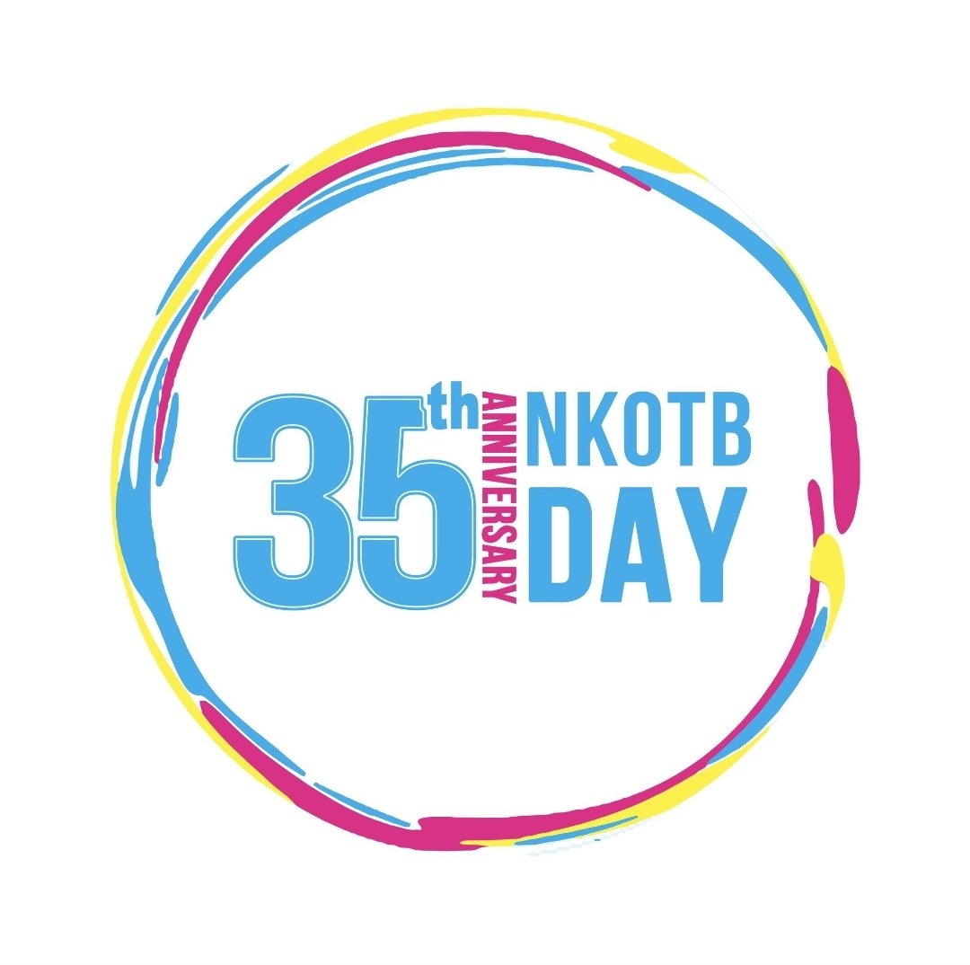 relizabethb66's tweet photo. 🎉🤖Happy NKOTB Day🤖🎉 2 days of happiness, first today celebrating our boys and tomorrow's my BIRTHDAY🥳
@NKOTB @DonnieWahlberg https://t.co/nKtUZHRJxk