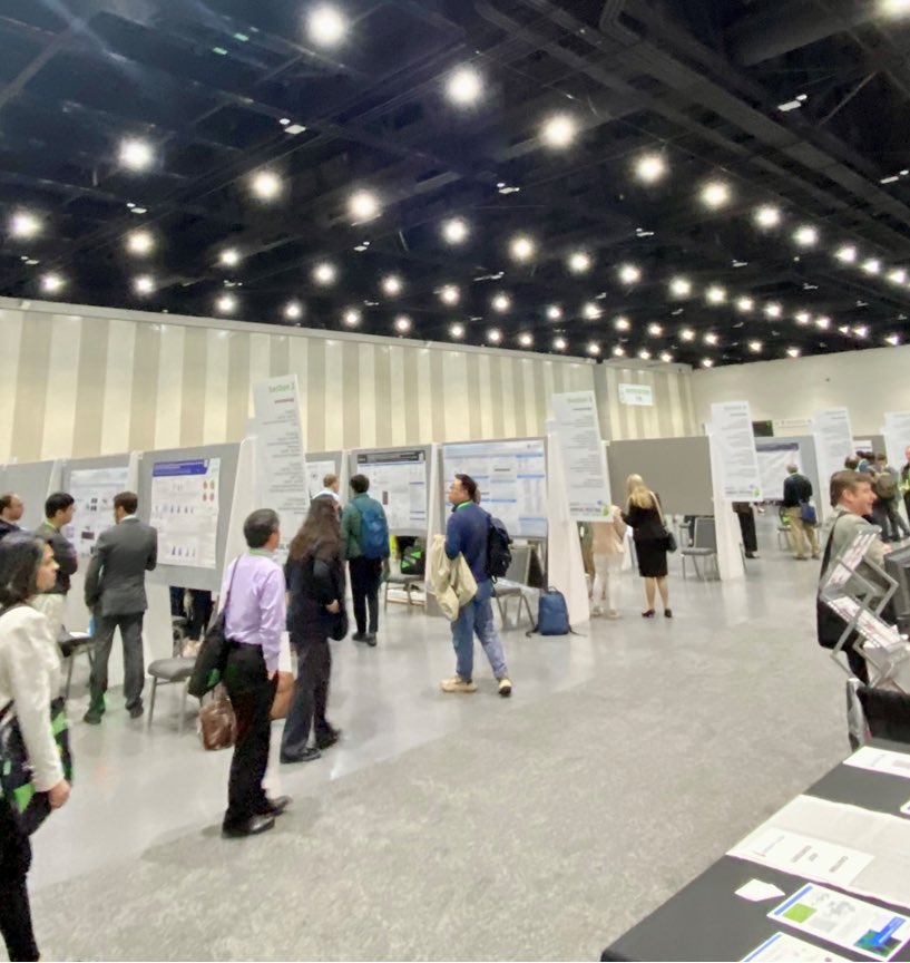 Throwback to earlier this month: @sgrayg presenting our work on the @AkoyaBio platform, studying the spatial biology of #gliomas at #AACR24! 🧠💻🧬

#CancerResearchSavesLives #spatialbiology