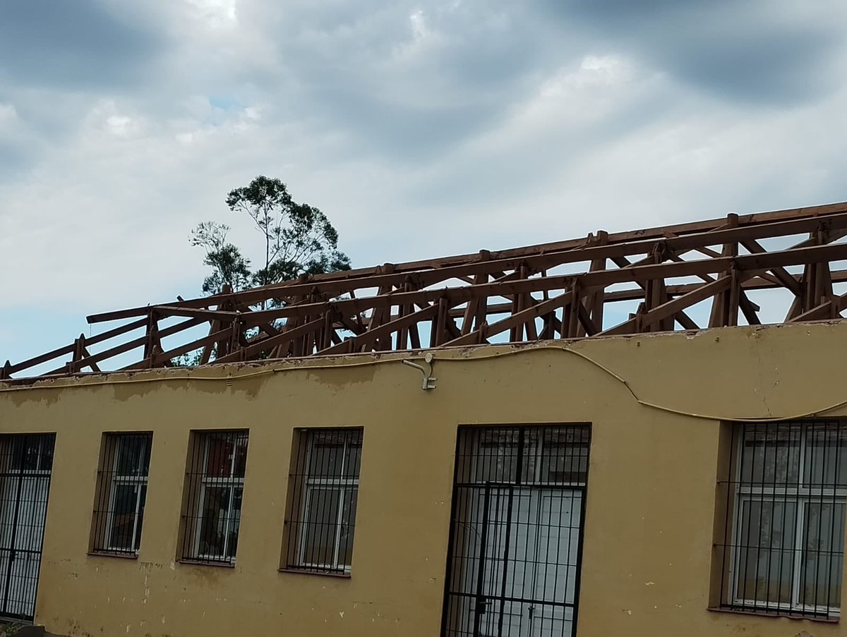 SIE_Corrientes's tweet photo. #BellaVista | Refacción completa de la Escuela N° 412. ¡Seguimos trabajando para que más alumnos se formen en ambientes seguros y de calidad! Deslizá para ver el antes 👉🏻 https://t.co/7mvjnP4jKd