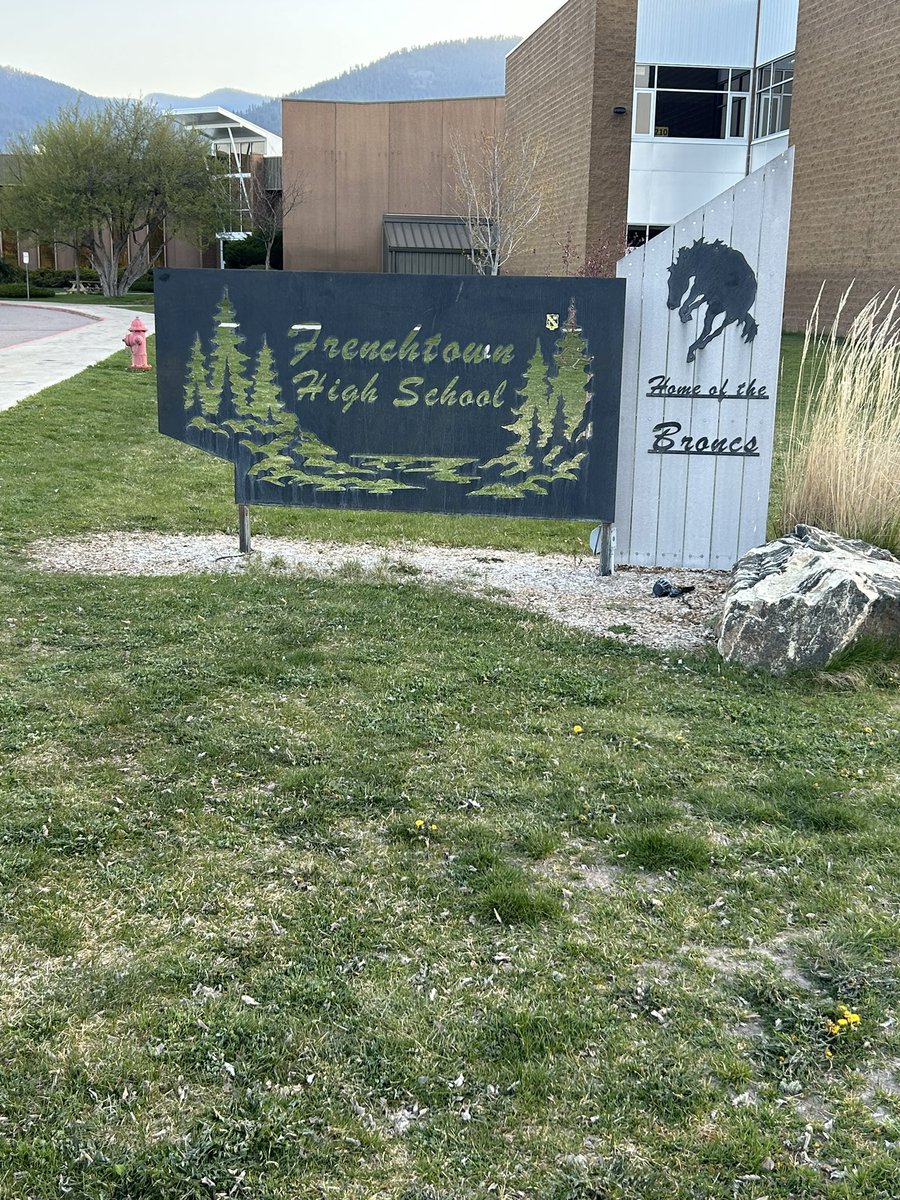 Great start to the day at the home of <a href="/TelArthur/">tel arthur</a> here at Frenchtown! Can’t wait to have you guys out for camp this summer! #406Diggs