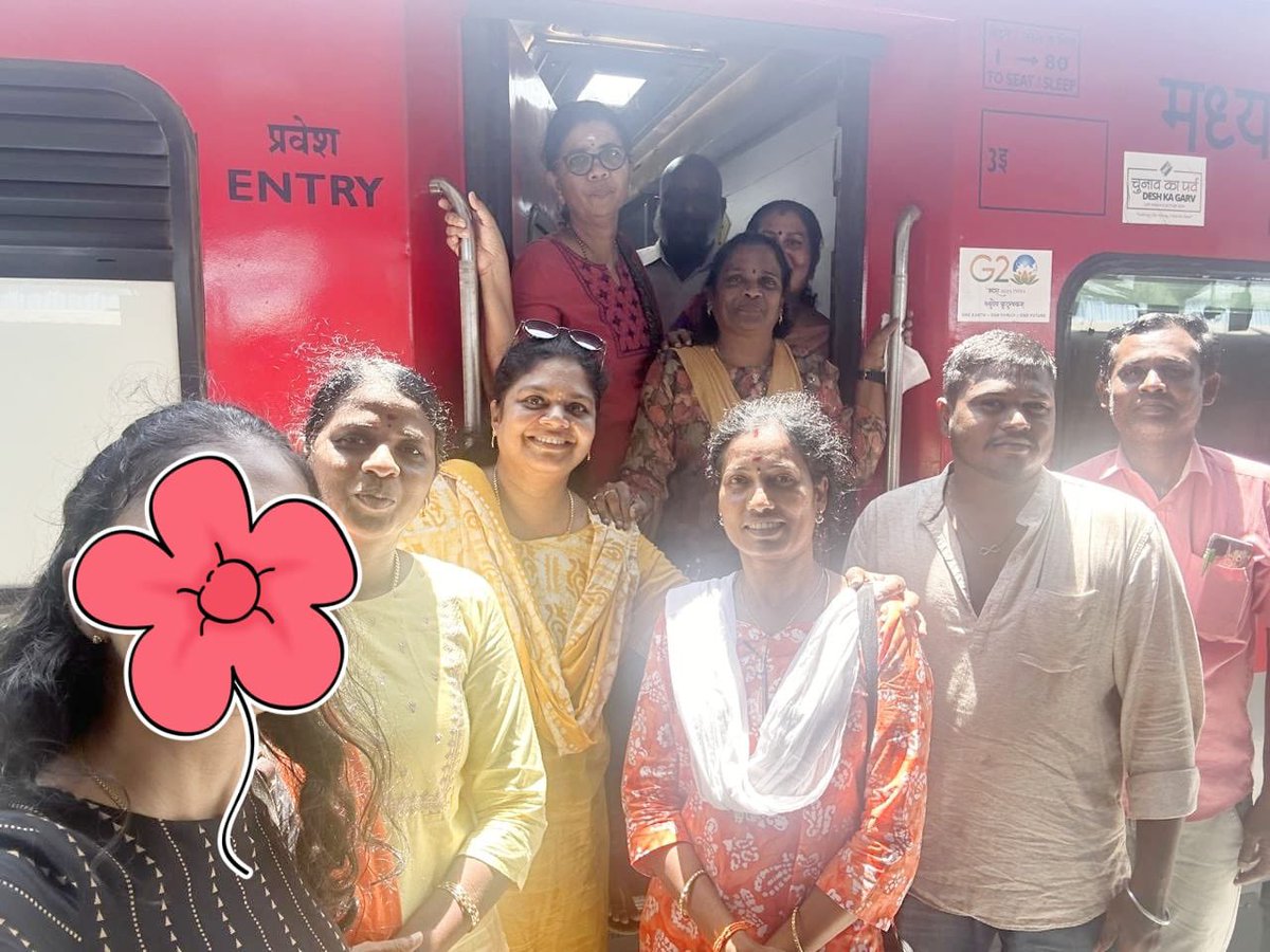 24-04-2024 Next Batch of Karyakartha’s started to Thirupathi today for election campaign. Happy to send them off today at Railway station. @narendramodi @AmitShah @JPNadda @ArunSinghbjp @blsanthosh @MenonArvindBJP @ReddySudhakar21 @annamalai_k @KesavaVinayakan