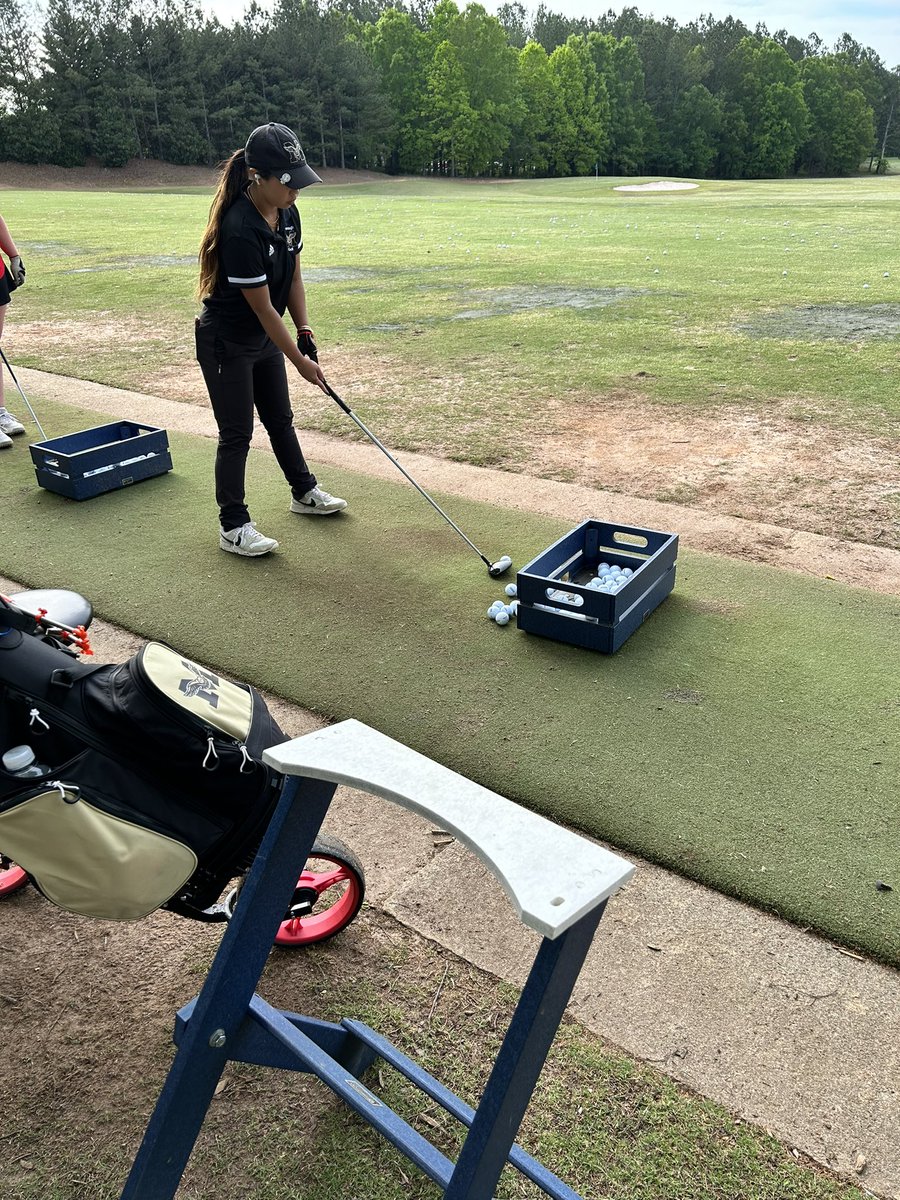 Getting ready to tee off at the Area Tournament. <a href="/McDonoughHS_AD/">McDonough High Athletics</a> <a href="/MHS_WarHawks/">McDonough High School</a> <a href="/AthleticsHenry/">Henry County Schools Athletics</a> <a href="/TheHenryHerald/">The Henry Herald</a> <a href="/PrincipalBGame/">Monica Blasingame</a> <a href="/ENunnallyEdu/">Eldread Nunnally, Jr, Ed.D</a> <a href="/kbturner973/">KB Turner</a> @MsCastilloMHS @KelliWSmith21