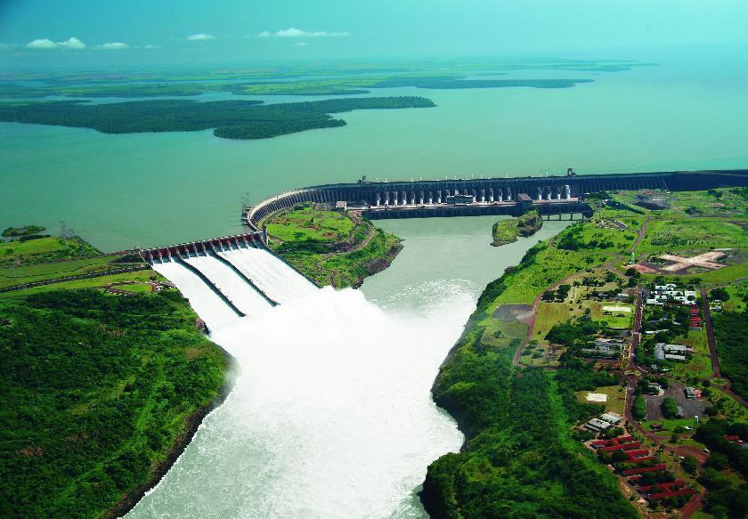 🥇🇵🇾 Le #Paraguay est le premier pays producteur d'hydroélectricité au monde.
⚡️ Des installations comme le barrage d'Itaipu sont impressionnantes en taille et en capacité.
⛏️Le #mining de #Bitcoin a donc tout son sens pour donner de la valeur à cette quantité astronomique