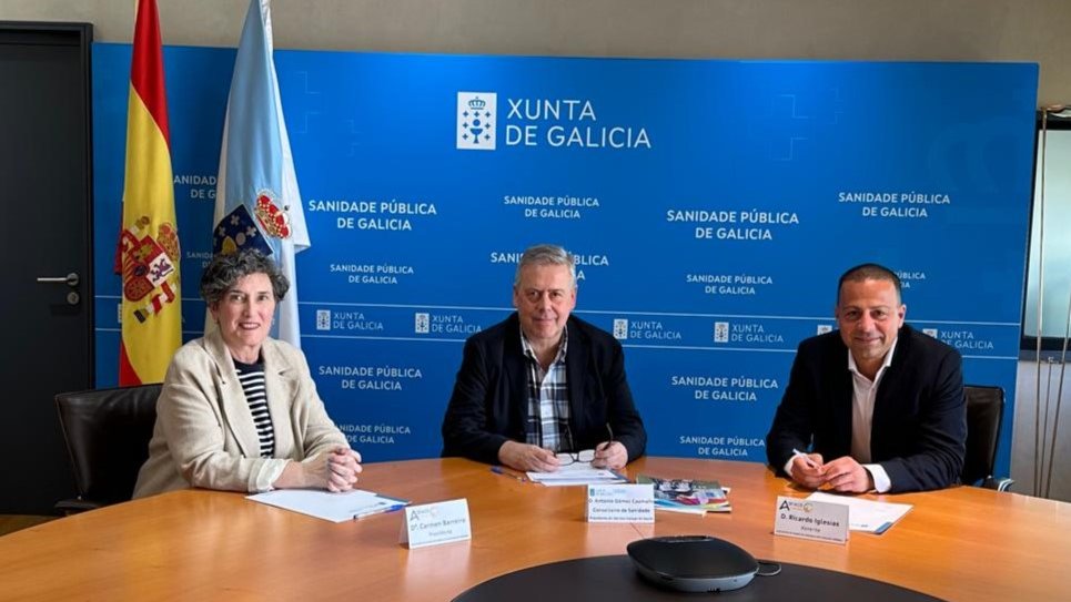 🤝La presidenta de ASPACE Coruña, Mª Carmen Barreiro, y el gerente, Ricardo Iglesias, le trasladaron al Conselleiro de @SanidadeXunta, Antonio Gómez Caamaño, las demandas de la asociación para mejorar la atención sanitaria de las personas con parálisis cerebral. #SomosASPACE