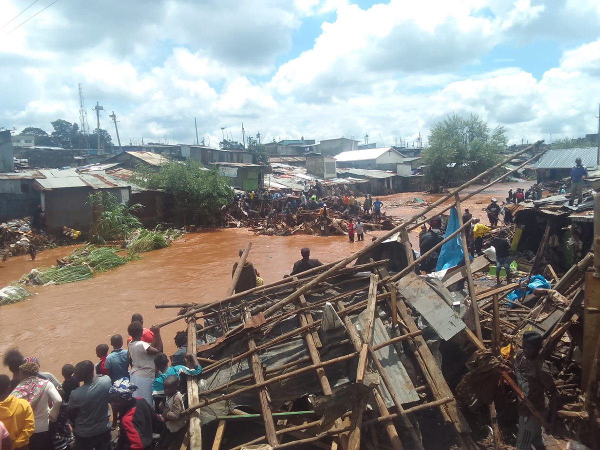 What is happening?

Are we experiencing the effects of Climate Change? Is it poor urban planning and drainage systems? Is it poor waste management? Is there more to this crisis?

Roads all across Kenya have turned into rivers. Vehicles and people are getting swept away.