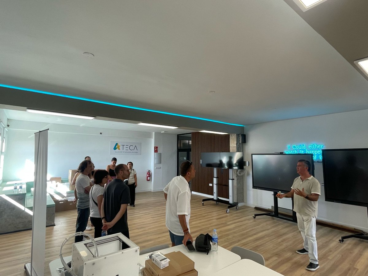 IES El Sobradillo tweet media