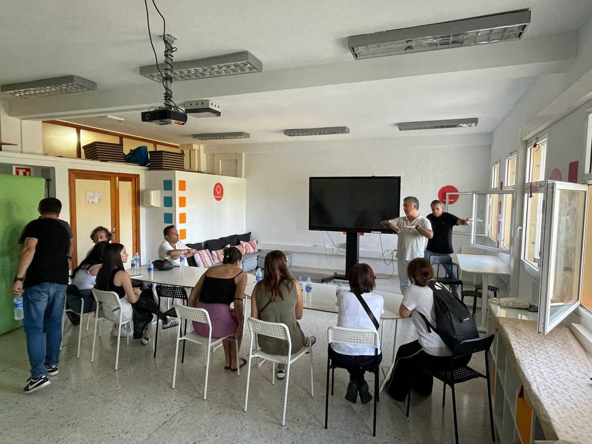 IES El Sobradillo tweet media