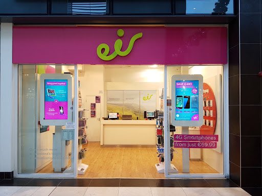 Telecoms giant Eir has been in wars lately. Now Eir is in trouble again. And how households are in line for energy price cuts of up to 20%. Discussing with @cooper_m on @lstwrd later.