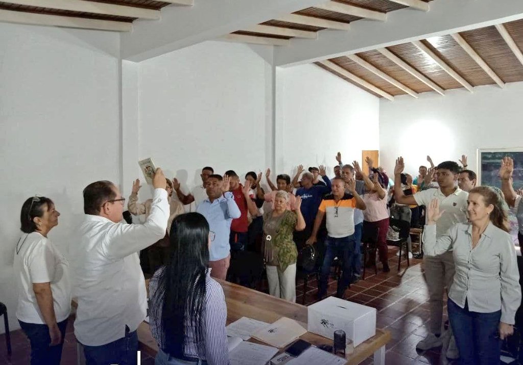 Adela Lozada tweet media