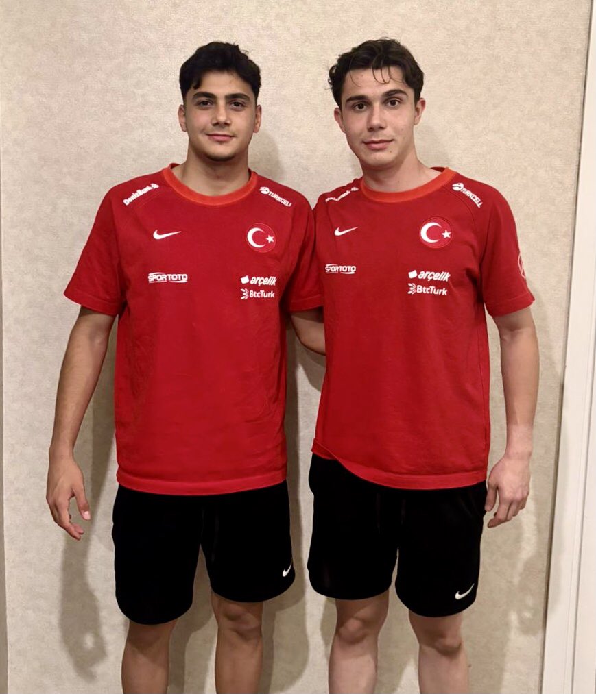 🦿 Mustafa Erhan Hekimoğlu & Emir Yaşar. 🧤

🇹🇷 U18 Milli Takımı.