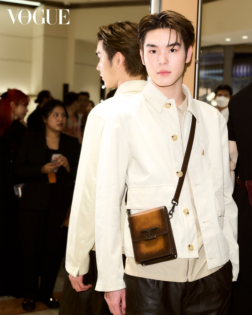 VogueThailand's tweet photo. ‘มีน-ปิง’ ในงานเปิดบูติกแบรนด์ @Tods ณ ดิ เอ็มโพเรียม #TodsThailand #TodsxMeenPing

#VogueReports https://t.co/QqdmDht0Lu