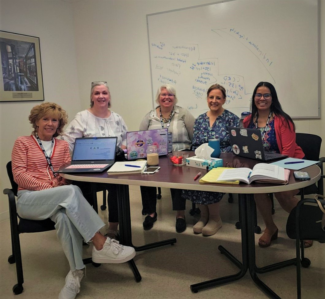 MCPSWorldLang's tweet photo. Gwen Filipiak from the Department of Strategic Initiatives @MCPS_WBL shared exciting opportunities for all, including World Languages students: Summer Rise, CCRD, Internships, &amp; #ApprenticeshipMD! So excited for the possibilities.  #BilingualandBiliterateforourFuture #MDblueprint https://t.co/GYLjTK5RuC
