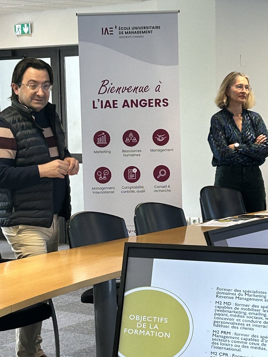 FrancoisPantin's tweet photo. L’@IAEAngers accueille cet après-midi les #Cordées de la #Réussite pour échanger avec une 10aine de lycéens des #études en #management (GRH, marketing, CCA, etc.) et leurs débouchés professionnels.
@UnivAngers @IAEFRANCE 
#responsable #ouverture https://t.co/pp47Zqg1GI