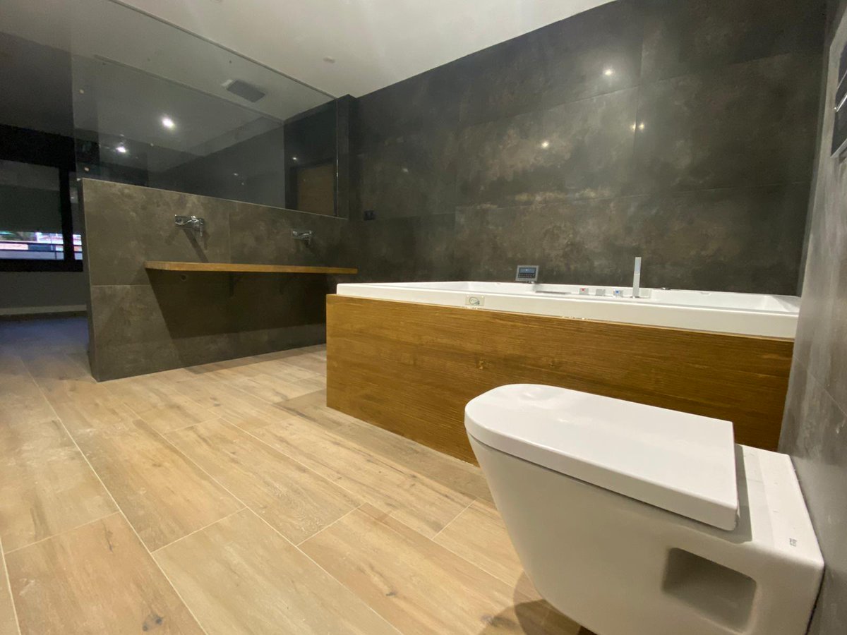 WebHidromasaje's tweet image. Encuentra tu modelo de #bañera #hidromasaje ideal en nuestro sitio web, y disfruta de un baño reformado y adaptado a tus necesidades. bit.ly/2BEUDBB