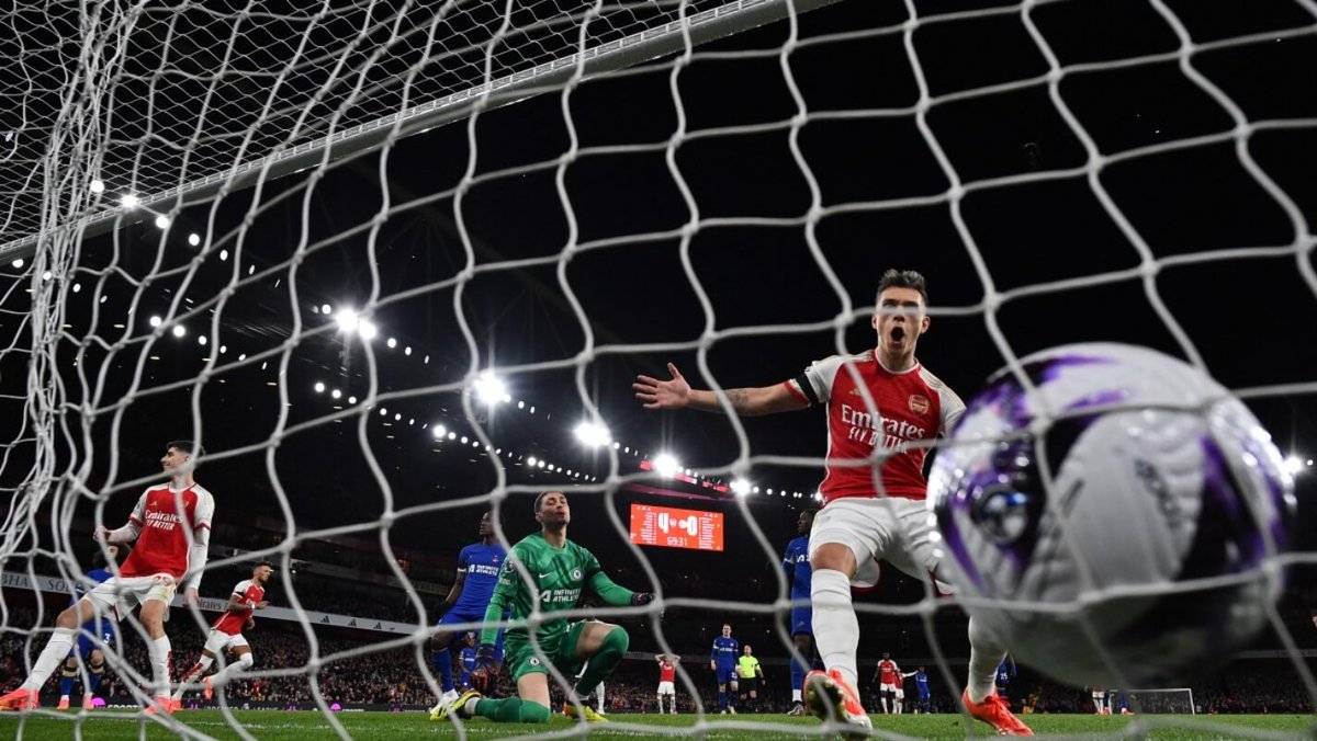 ARSENAL vs CHELSEA

📊Historial: 83 - 66
🏆Títulos de liga: 13 - 6
🏆FA Cup: 14 - 8
🤏Copa de la Liga: 2 - 5 (small trophy💩)
🏅Community Shield: 17 - 4

👏Nos ganan en:
📉Descensos: 0 - 6
😂Campeón de 2º división: 0 - 2

HISTORY. TRADITION. CLASS.
LONDON IS RED 🔴