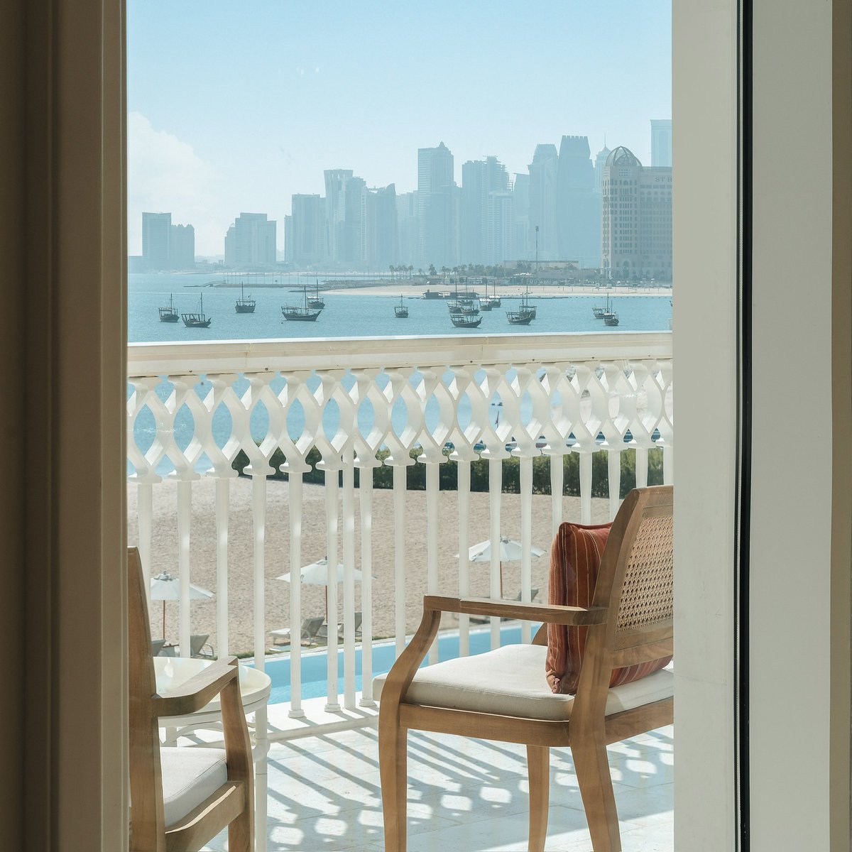 Breathtaking views from every corner of The Chedi Katara.

#TheChediKatara#GHM#TheLobby