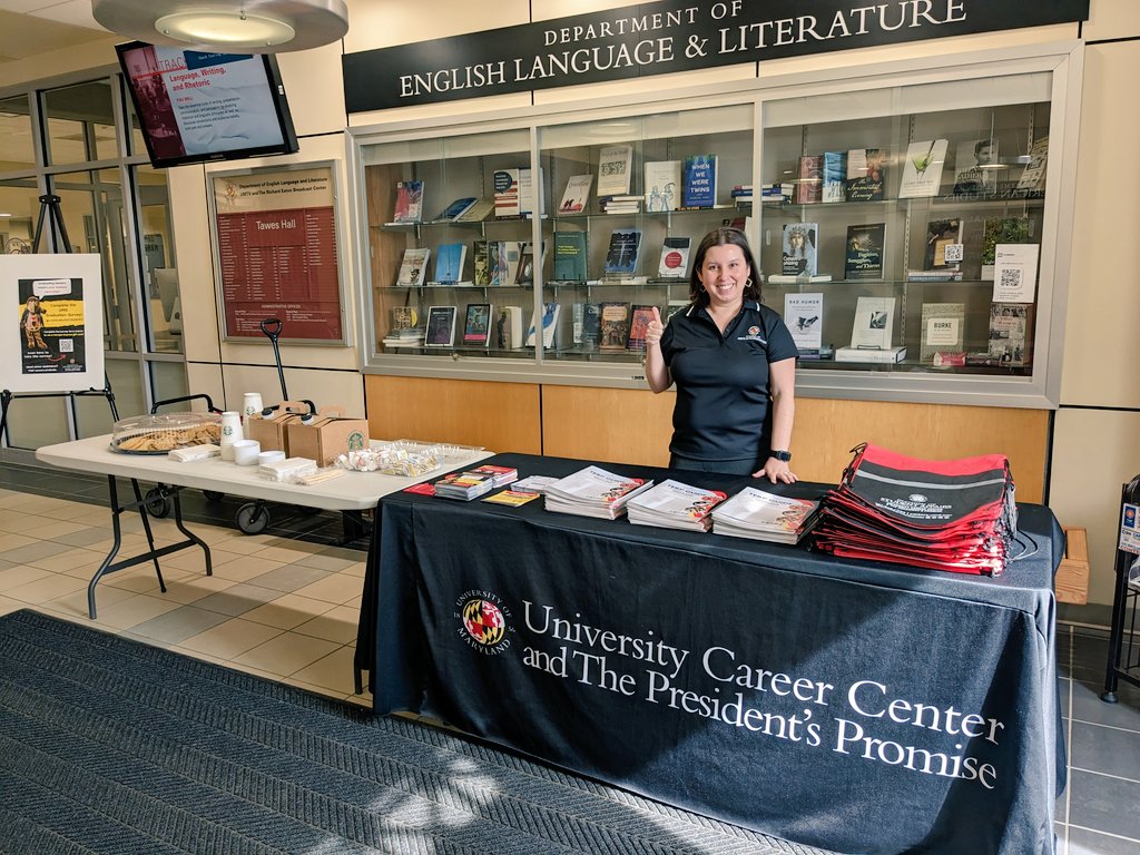 Rise and shine #ARHU #Terps 🐢🌞! Our @umd_arhu Career Advisor, Caroline, is handing out free cookies 🍪 and coffee ☕ as well as career resources to supplement your career adventure. We'll be at the Tawes Building 1st floor from 10 A.M. - 12 P.M.