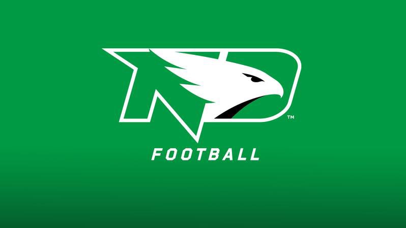 Thank you @UNDfootball and Coach @IsaacFruechte14 for stopping by school yesterday to talk about Stewartville Football and meet with our student-athletes! #WaterIt #TigerPride