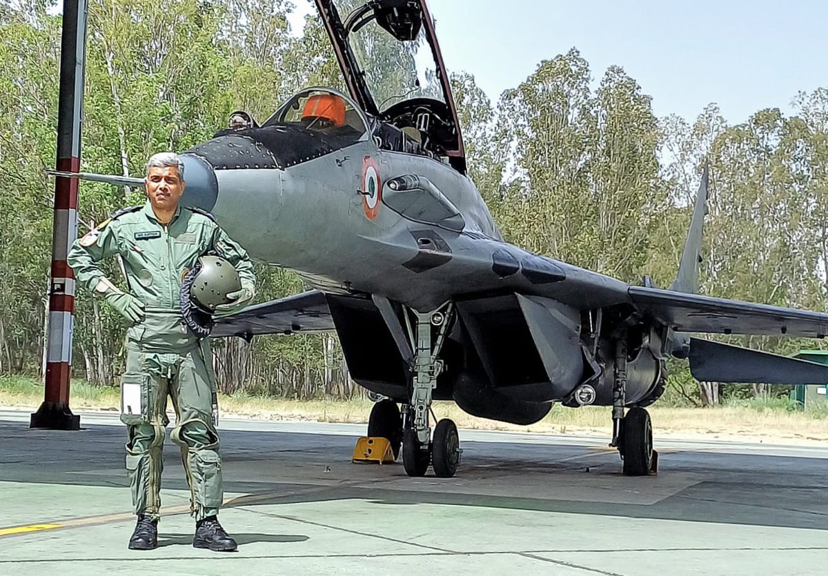 Army Commander Reviews IAF Readiness, Underscoring Joint Defence