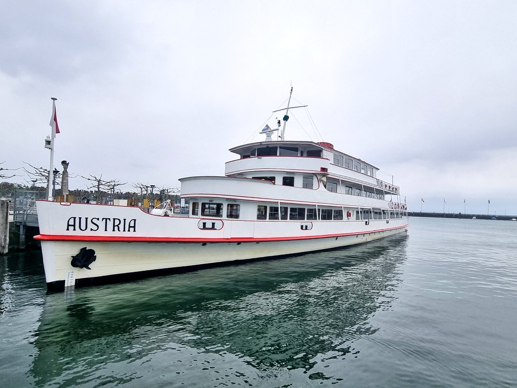 nonstopeurotrip's tweet image. A little walk around the beautiful town and lake #Konstanz 🇩🇪 Wow what a place to live! 🤯 #Interrail #NonstopEurotrip