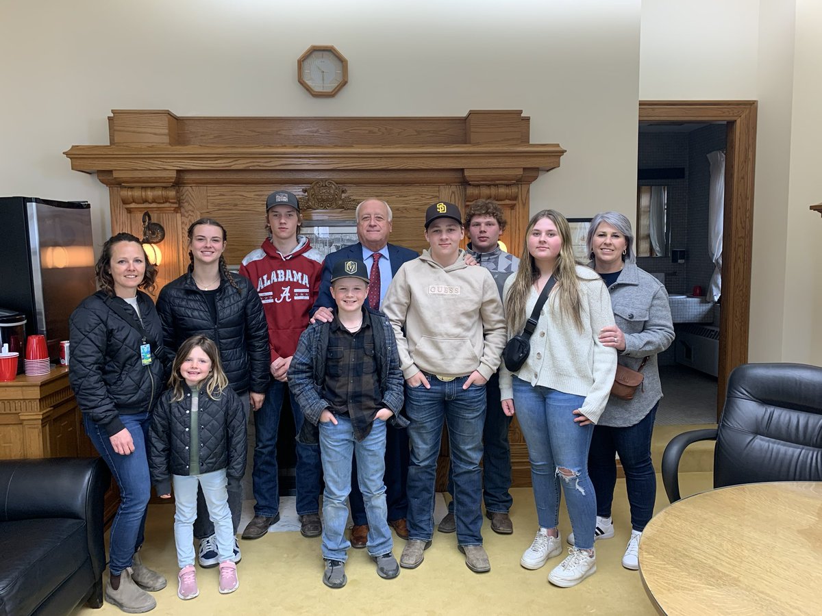 Last week I had the opportunity to meet with the youth 4-H club from Norquay. We had great discussions about their success in 4-H and agriculture in Saskatchewan. The kids asked some great questions! 

#saskag #sask4H