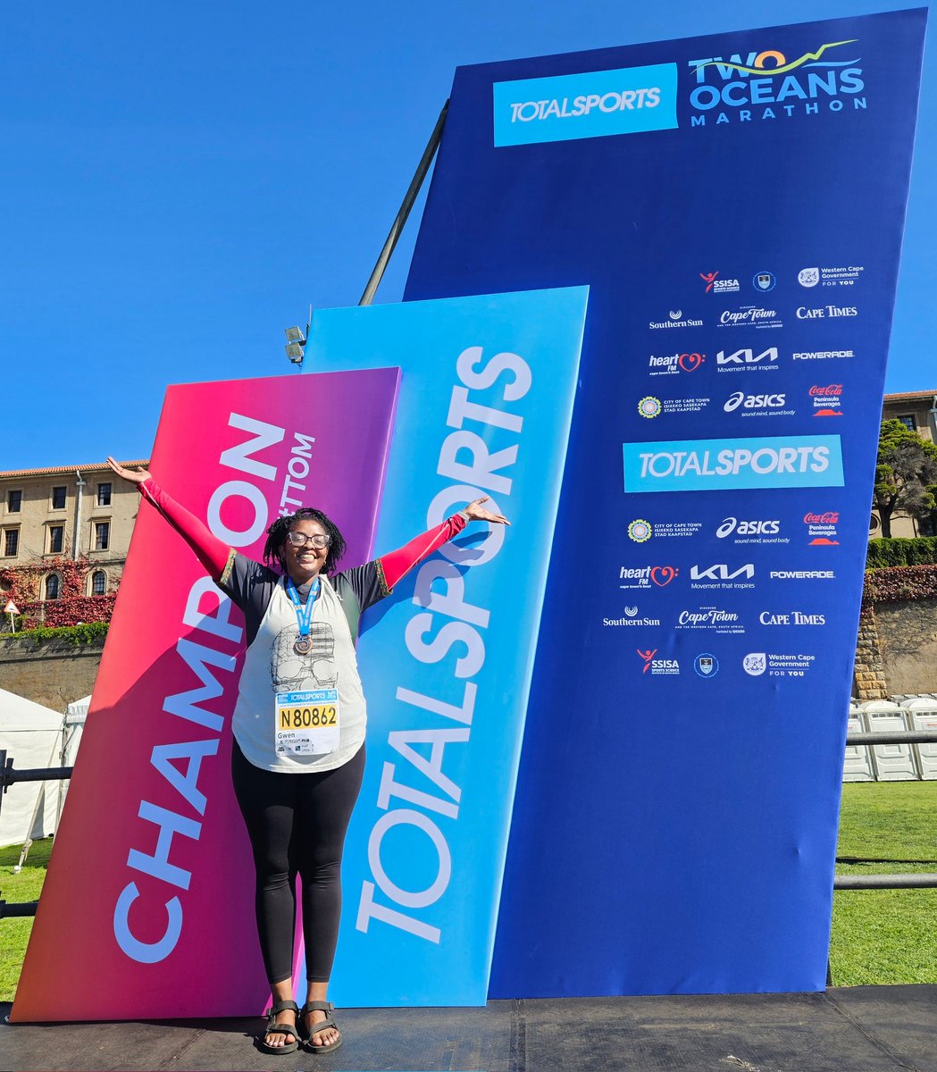 GwenMissFit's tweet photo. "Conquer the Current" #TwoOceansMarathon2024 #TwoOceans #TotalSports #Running #HalfMarathon https://t.co/vaYWLOfOV4