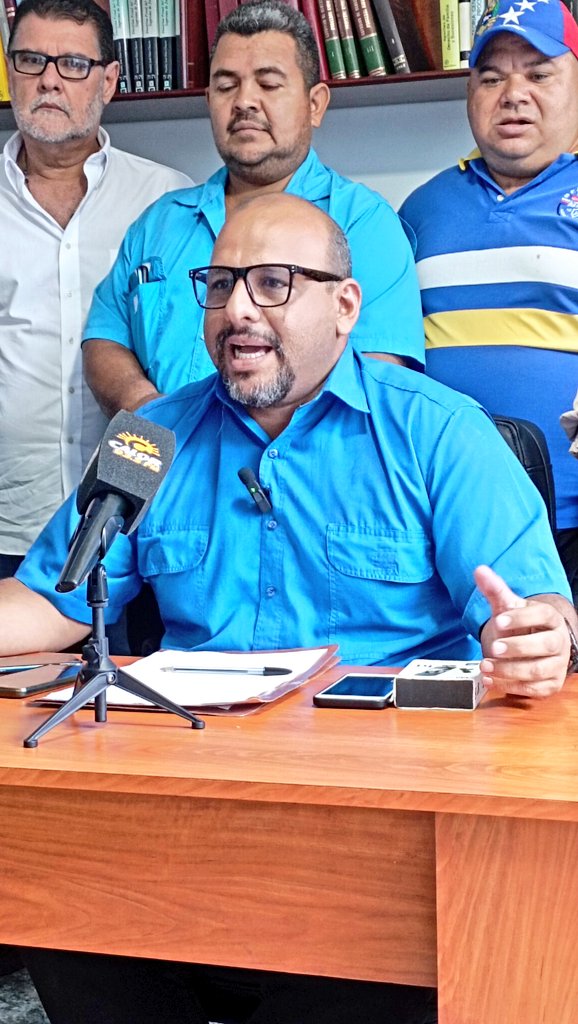 Adela Lozada tweet media