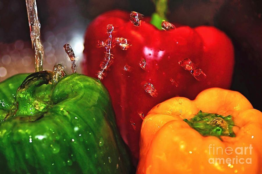 #Capsicum #peppers In The Wash Print by Kaye Menner #Photography #prints #lovely #products at: bit.ly/3JS4O7b #Art #BuyIntoArt #AYearForArt #Artist #FineArtAmerica