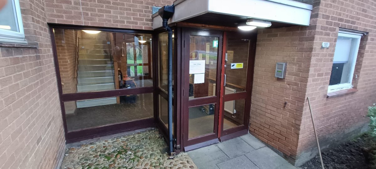 dm2003ltd's tweet photo. Nice little recent door and framing installation by our team https://t.co/wOUnzTUtOX 

#sheffield #rotherham #doncaster 
#aluminumdoors #madeinsheffield 
#doorinstall #doorservicing #teamdm https://t.co/MxSOvYxs0h