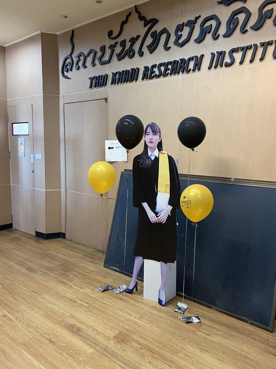 Squilla_mon's tweet photo. #JourneyWithAom

โดนตกจาก CGM48 Senpai ช่วงกลาง 2020 แล้วก็ตกหลุมลึกมากทันที โชคดีที่มีโอกาสได้เจอกันเร็ว ในงาน Cat t-shirt งานรับปริญญา และงานจับมือครั้งแรกที่เชียงใหม่ รู้สึกว่าคุยแล้วคลิกกันเร็วมาก น้องออมใจดีกับเราตั้งแต่แรก โชคดีที่ได้มาชอบคนคนนี้ 🥰

#AomPunyawee
#AomCGM48 https://t.co/OgNHdDmhSd