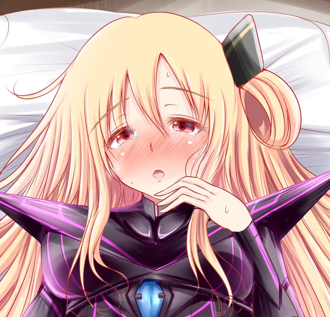 投稿予定のリク絵のロゼスーツ着てるレイちゃん(素顔)