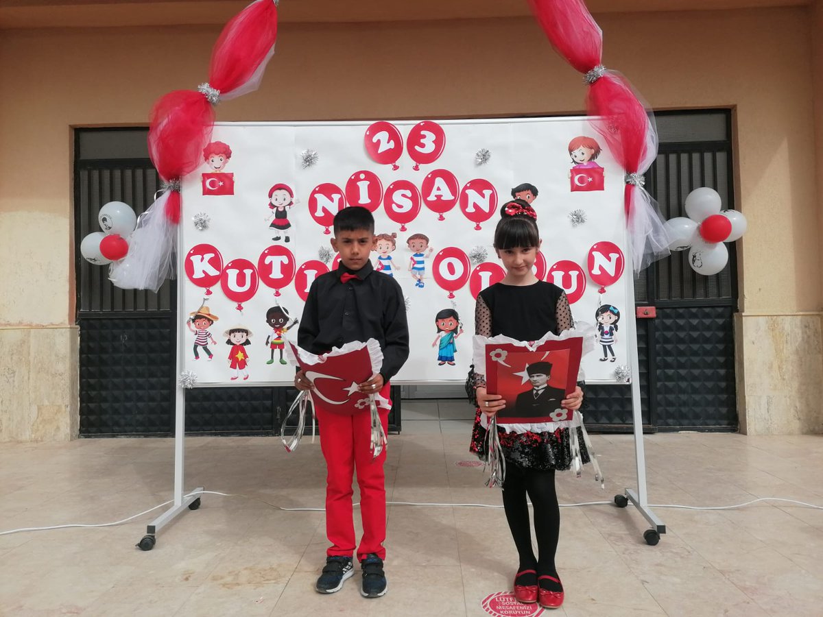 Fevzipasaedirne's tweet photo. 23 Nisan Ulusal Egemenlik ve Çocuk Bayramımız kutlu olsun 🇹🇷 
@edirne_valiligi @Edirne_MEM @Dr_Onderarpaci https://t.co/ATxKFu7ceW