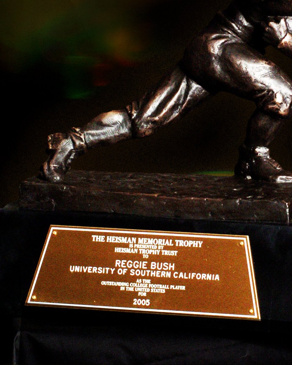 HeismanTrophy tweet picture