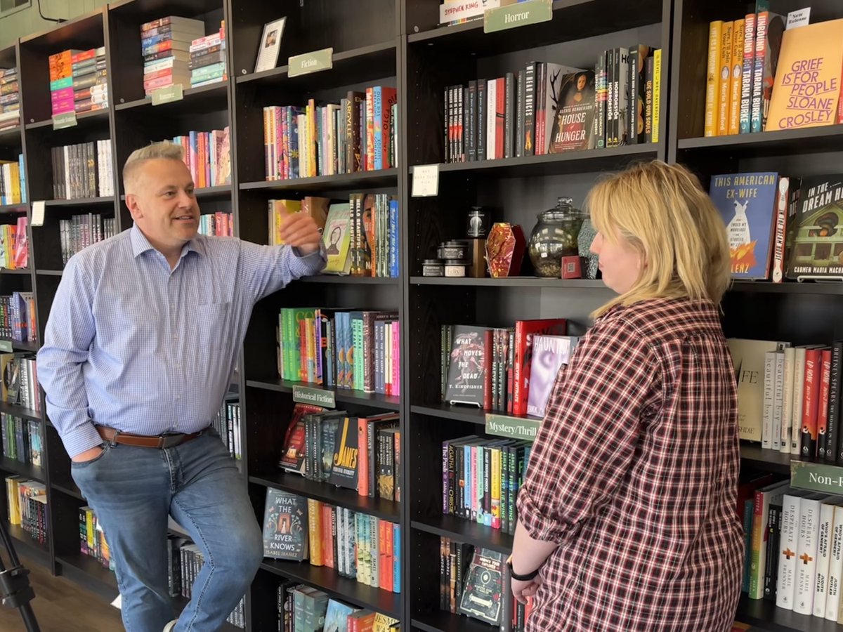 It's almost Independent Bookstore Day, and I’m celebrating with Kara at the Atlas Collective in downtown Moline. This is a new LGBTQ-owned shop and inclusive space for everyone. It’s important we shop local and do some book shopping on April 27! 📚🌈