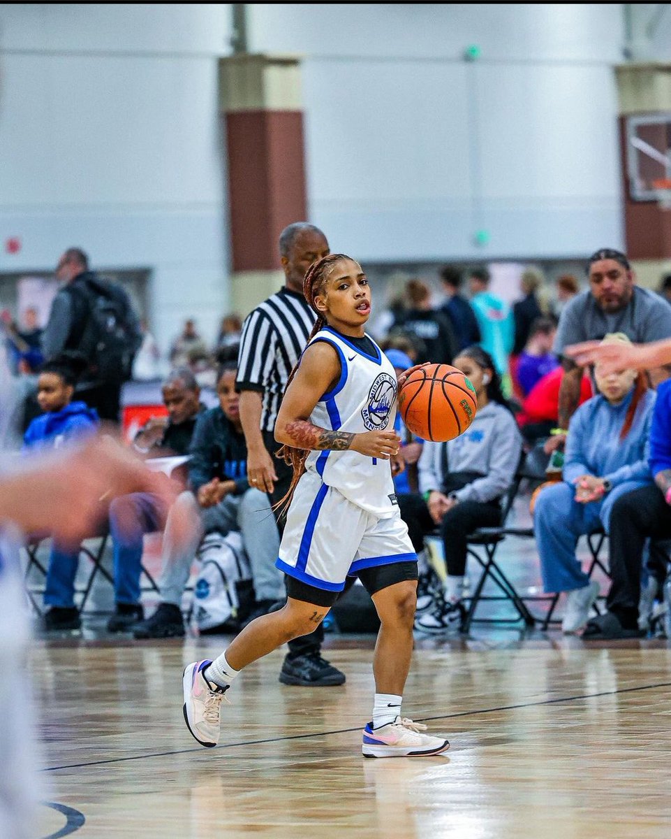 -Never let fear hold you back of perusing your dreams.- Candace Parker Ⓜ️💨
#WeareMEM
#MidwestEliteMeanstreetsEYBL
#EliteStreetsEYBL
#Mindsettosuccess
#MindsettoGreatness