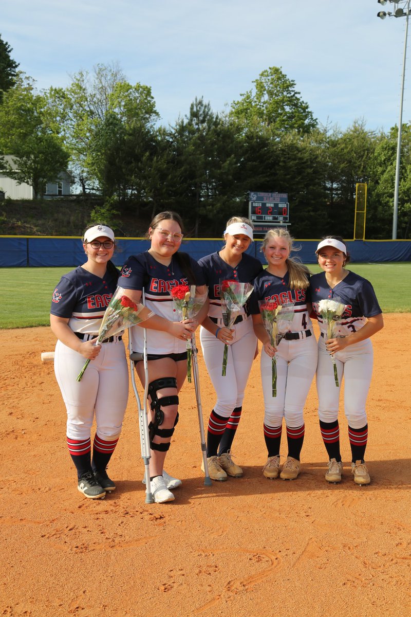 Great Senior Night last night honoring these 5 seniors and all they have done for our program. 
Thankful for each of them and their families!