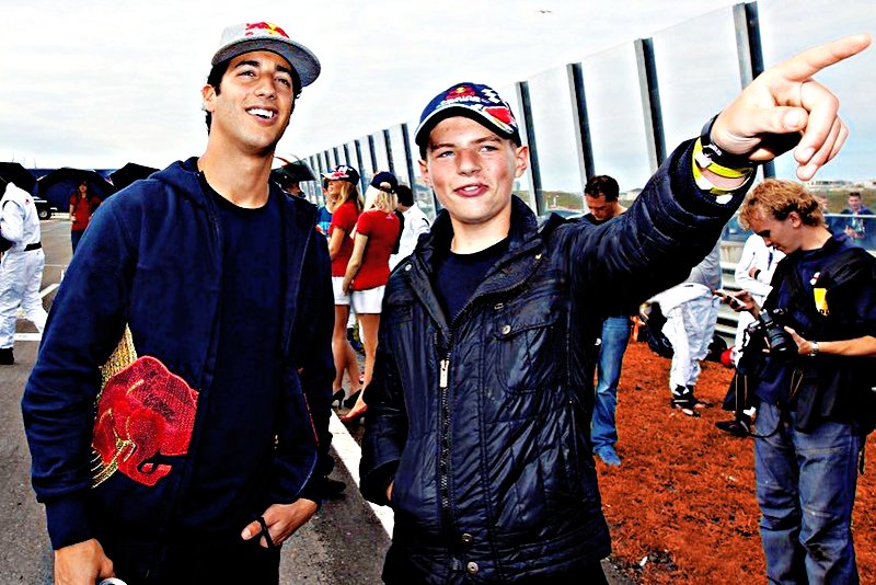 since its throwback time:
'Max got some publicity and the first link to Red Bull: he presented an award. That same day Daniel Ricciardo did a demo for Red Bull; those two met each other there for the first time and were joking around' - Frits van Eldik, zandvoort 2011 kart race