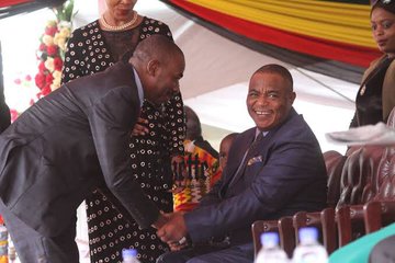 The opposition is busy fighting the ruling party, while @nelsonchamisa was today attending ZITF and Chitepo school of Ideology stand.
#Muchasvinura 
#Lizaphaphama
#Politics will humble you
@Cde_Ostallos @Mahumbwe1 @BulawayoForever @drjaytee87 @BaShonaBaShona