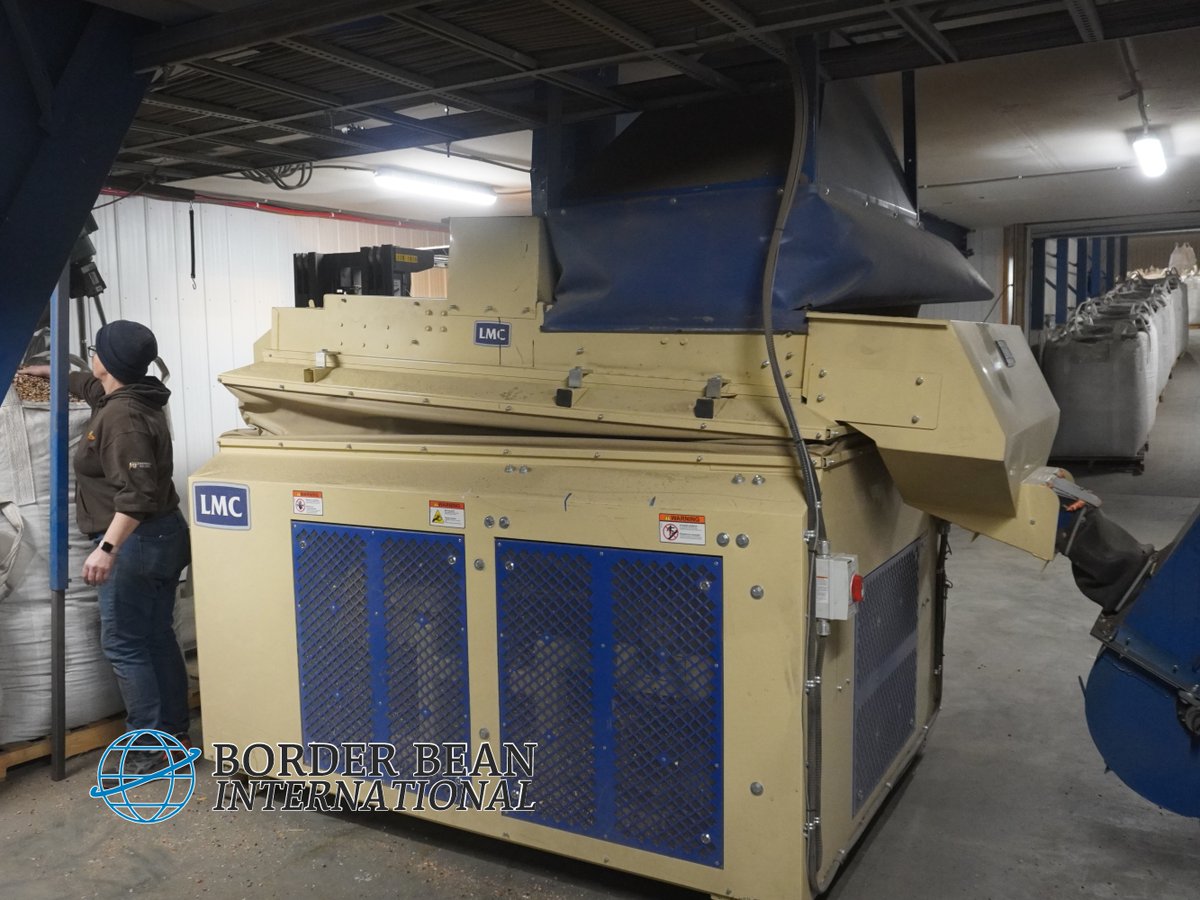 BorderBeanInt's tweet image. Rooted in Integrity: Valuing Every Individual! At Border Bean International, our commitment to integrity extends to everyone associated with our company. 

Read more: rfr.bz/tl8nmkh

#IntegrityValues #RespectfulRelations #BorderBean