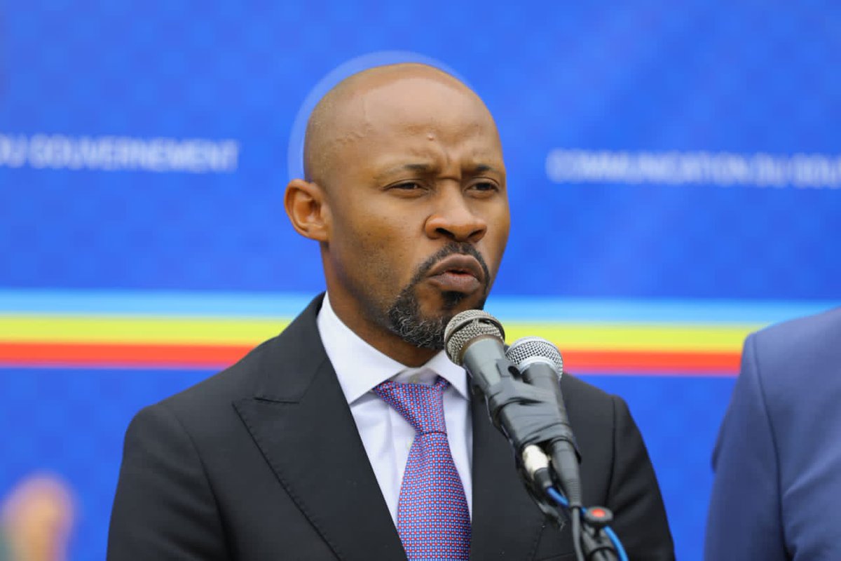 Hier, le ministre de la communication et porte-parole du gouvernement, <a href="/Patrickmuyaya/">Patrick Muyaya</a>, a tenté d'organiser de force un briefing presse qui a été annulé à la dernière minute.

Après cet échec, <a href="/PatrickMuyaya/">Patrick Muyaya</a> s'efforce une fois de plus d'organiser un nouveau briefing presse dans le