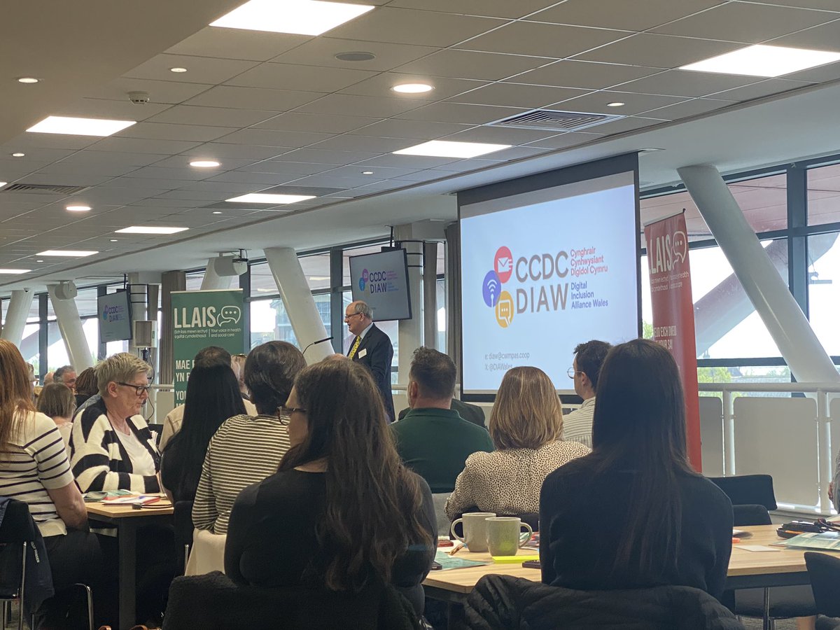 Great to be at @principalitysta with @DC_Wales @Cwmpas_Coop @DIAWales colleagues for launch of @Llais_Wales #LlaisNationalConversation today. The  importance of #digitalinclusion in health & social care clearly written into priorities ✅ We look forward to working with you.