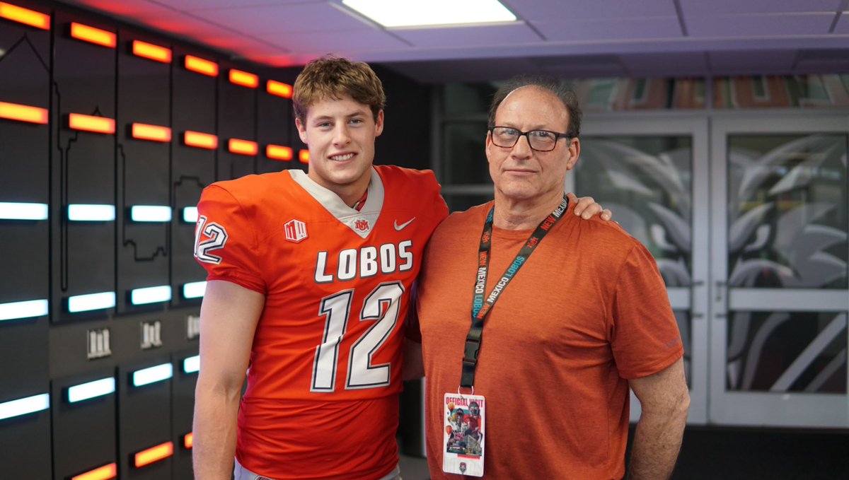 James 1️⃣2️⃣🏈 tweet media