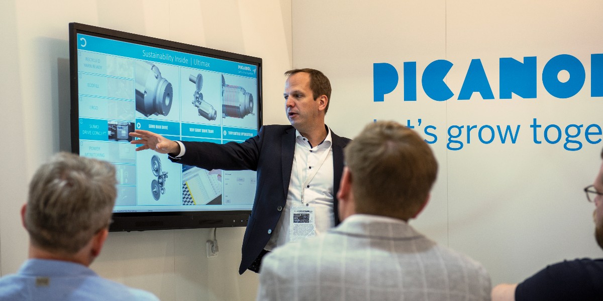 picanolnv's tweet image. Our Picanol team on the second day of Techtextil in Frankfurt (Germany), where we are showcasing our latest technologies for technical textiles. Join us until April 26, 2024, in Hall 12.0 at Booth C01. We’re excited to engage with you! #picanol #letsgrowtogether #Techtextil2024
