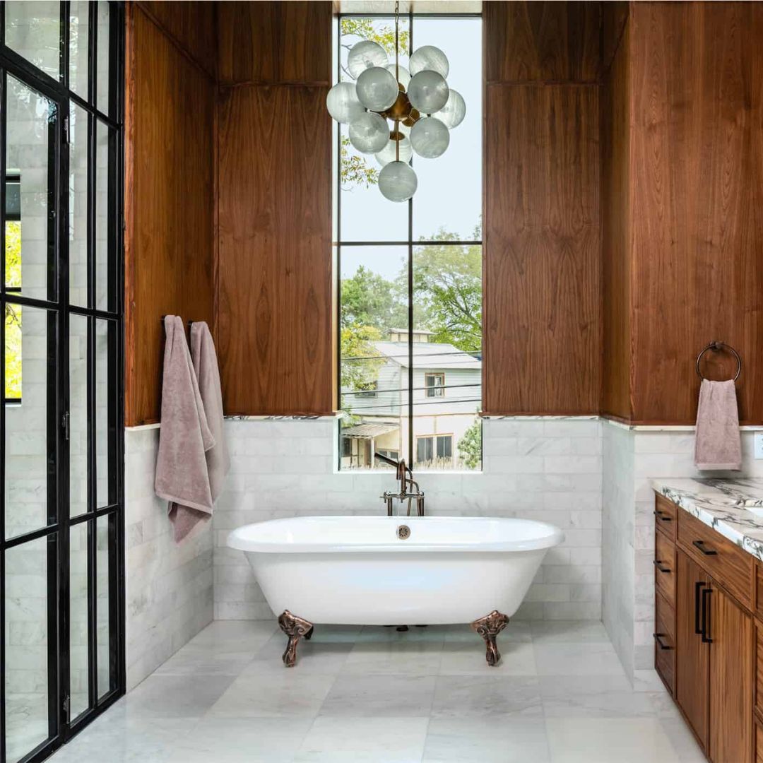 RAMwindowsdoors's tweet photo. 👉 Step inside this amazing #ModernVictorian home by @johngiof_builds!  This property, featuring RAM windows, blends a Victorian style home with Modern design that you can't miss. 🤩
.
@josephdesignbuild @revent_builds
.
#reventbuilds #johngioffre #josephdesgnbuild https://t.co/WHznYb4E2X