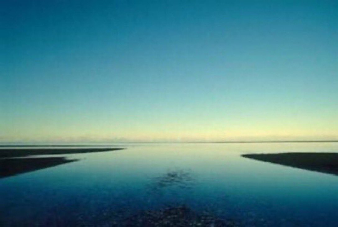 May the nourishment of the earth be yours, may the clarity of light be yours, may the fluency of the ocean be yours~ John O’Donohue 📷 Craig Potton/NZ