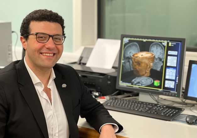 Huge congratulation to @MoatazAssem, who has been awarded the prestigious Wellcome Trust Early Career Award to investigate working memory brain circuits @mrccbu 👏 mrc-cbu.cam.ac.uk/blog/2024/04/m…