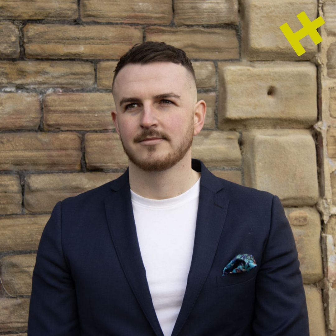 HuddsUnlimited's tweet photo. Why is Huddersfield a great place to start a business? 🏛️💼

We interviewed @OliSmith7, managing director of @smith_branding, to get his thoughts on why our town is so attractive to businesses currently, and find out why he loves the town. 👉

👉 https://t.co/BoR5sCKeqd https://t.co/LIRN37hHzm