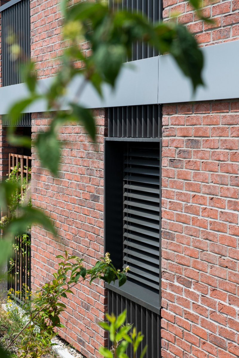 GriesserIB's tweet photo. ✨Citadelle Dock 1✨ Un proyecto inspirado en el puerto de Estrasburgo, donde las zonas residenciales y comerciales armonizan a lo largo de 6.696 m2🌿⚓️
👉 134 persianas graduables #Solomatic y 172 persianas enrollables Reno Integro de #Griesser
Más info: https://t.co/98fBgIYUbg https://t.co/1uo7IxWTyo
