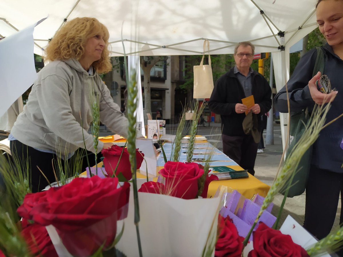 casalinfants's tweet image. Ahir vam fer crèixer roses d'oportunitats ✨🌹 Moltes gràcies per haver vingut a veure'ns a la nostra paradeta!
Vam poder celebrar un Sant Jordi solidari ple de roses i llibres 📚

#santjordi2024 #oportunitats #collaboracio #catalunya