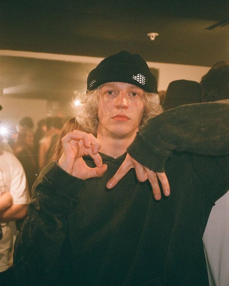 BrooksFallll's tweet photo. https://t.co/aThn3KkoOO